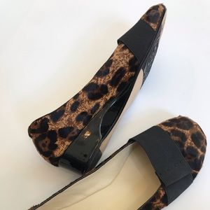 Taryn Rose leopard print calf hair shoes size 10